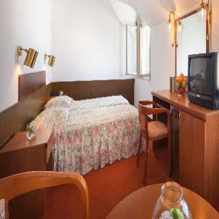 Hotel Lungomare - Liburnia 3*